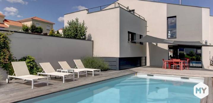 Maison, villa • Veyre Monton • 185m2
