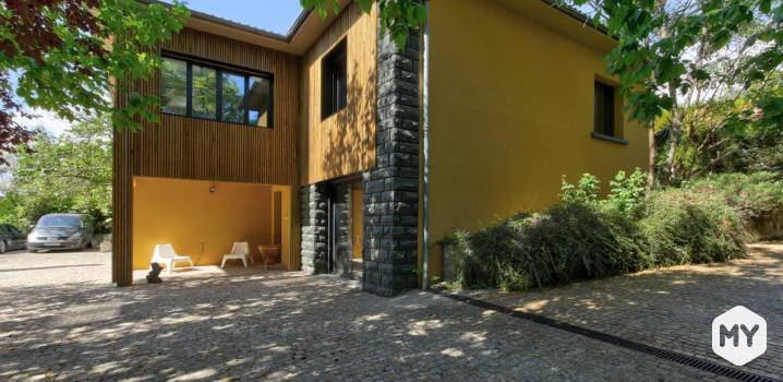 Maison, villa • Riom • 180m2