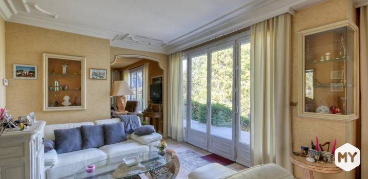 Maison, villa • Orléat • 300m2