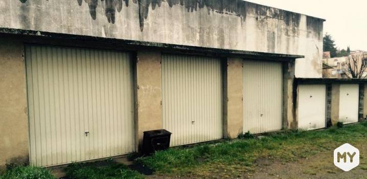 Parking, garage • Beaumont • 15m2