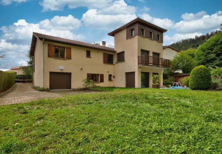 Maison • Vente • 196m2 • Ceyrat