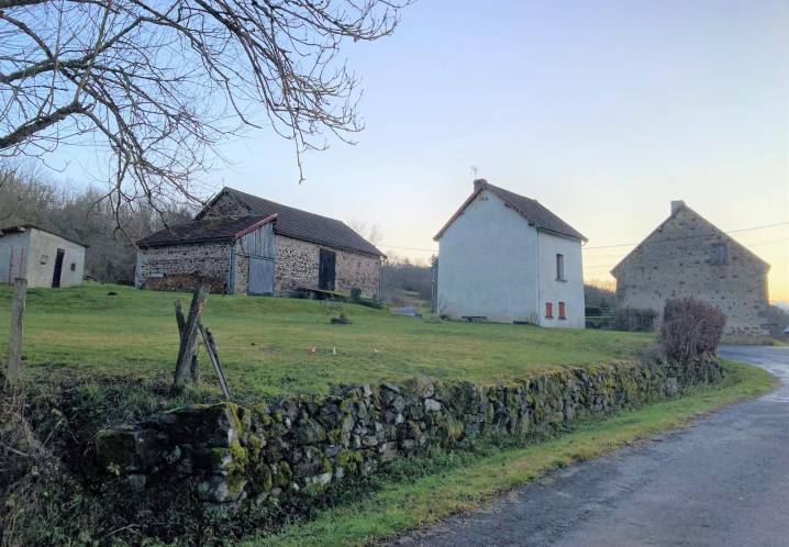 Maison • Vente • 90m2 • Giat