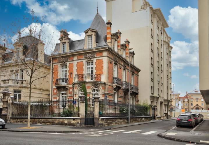 Maison • Vente • 300m2 • Clermont-Ferrand
