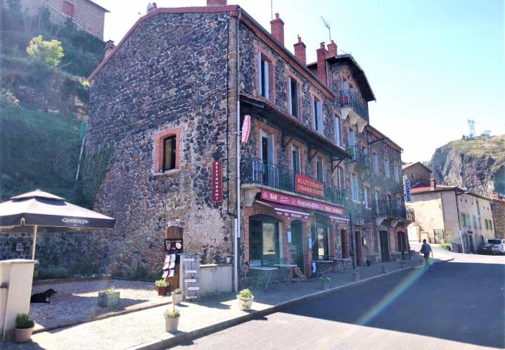 Commercial • Vente • 800m2 • MONISTROL-D'ALLIER