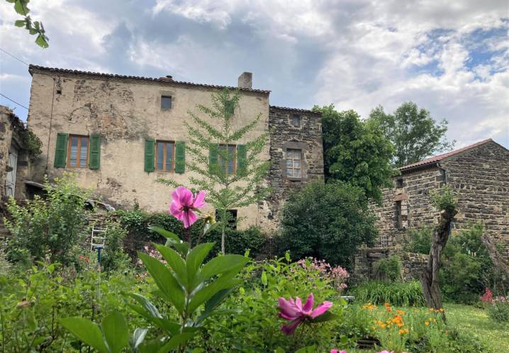 Maison • Vente • 100m2 • MAREUGHEOL