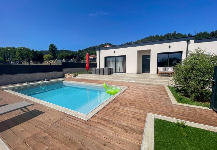 Maison • Vente • 120m2 • CEYRAT • Ceyrat