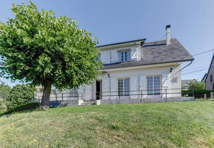 Maison • Vente • 225m2 • Mazaye