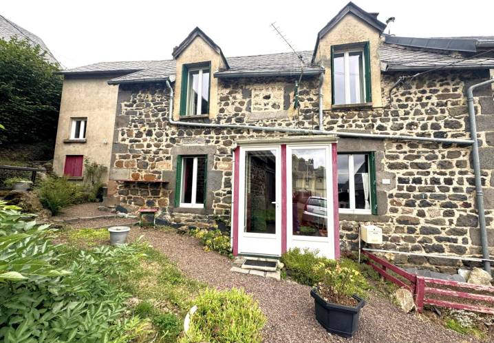 Maison • Vente • 120m2 • Saint-Bonnet-près-orcival