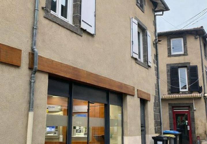 Commercial • Location • 150m2 • Pont-du-Château