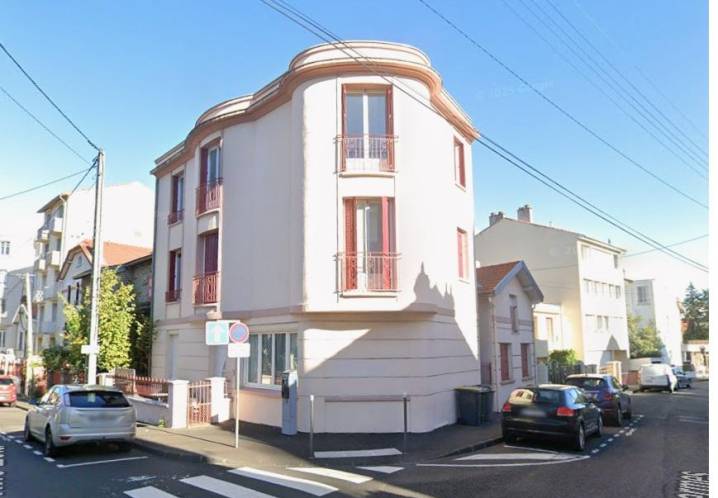 Investissement • Vente • 237m2 • Carrefour Europe • Chamalières