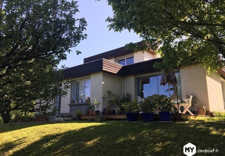 Maison • Vente • 174m2 • Billom